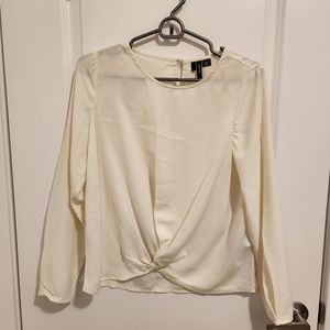 Whitw Twist front top